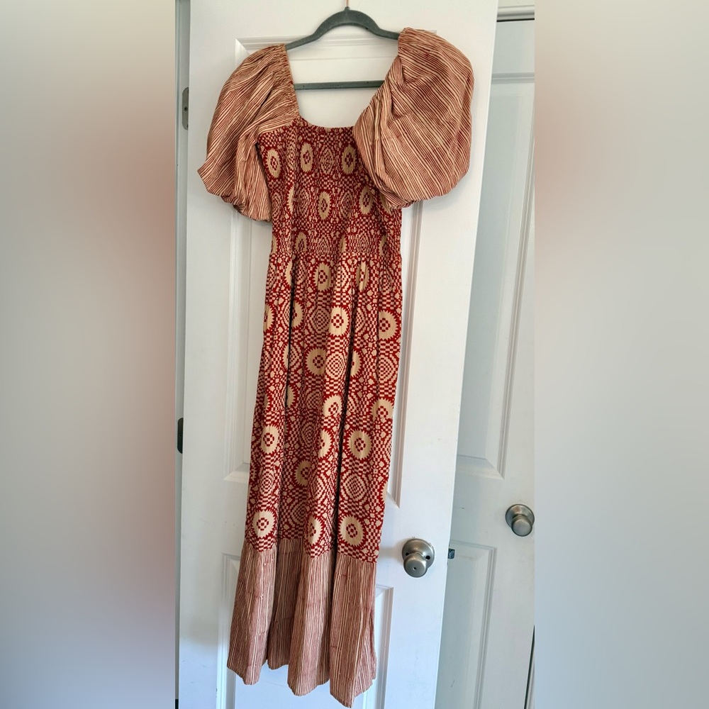 Anna Cate puff sleeve smocked maxi dress - Picture 2 of 3